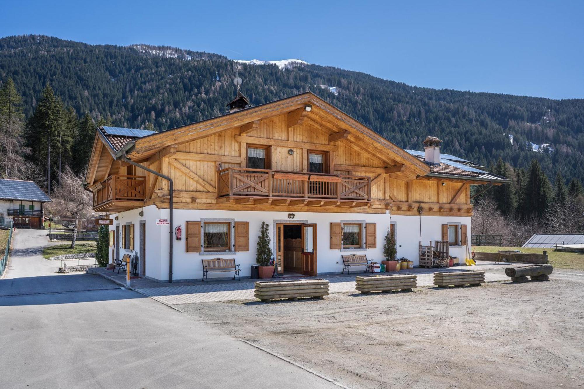Chalet Camping Fae 1 Madonna di Campiglio Exterior photo