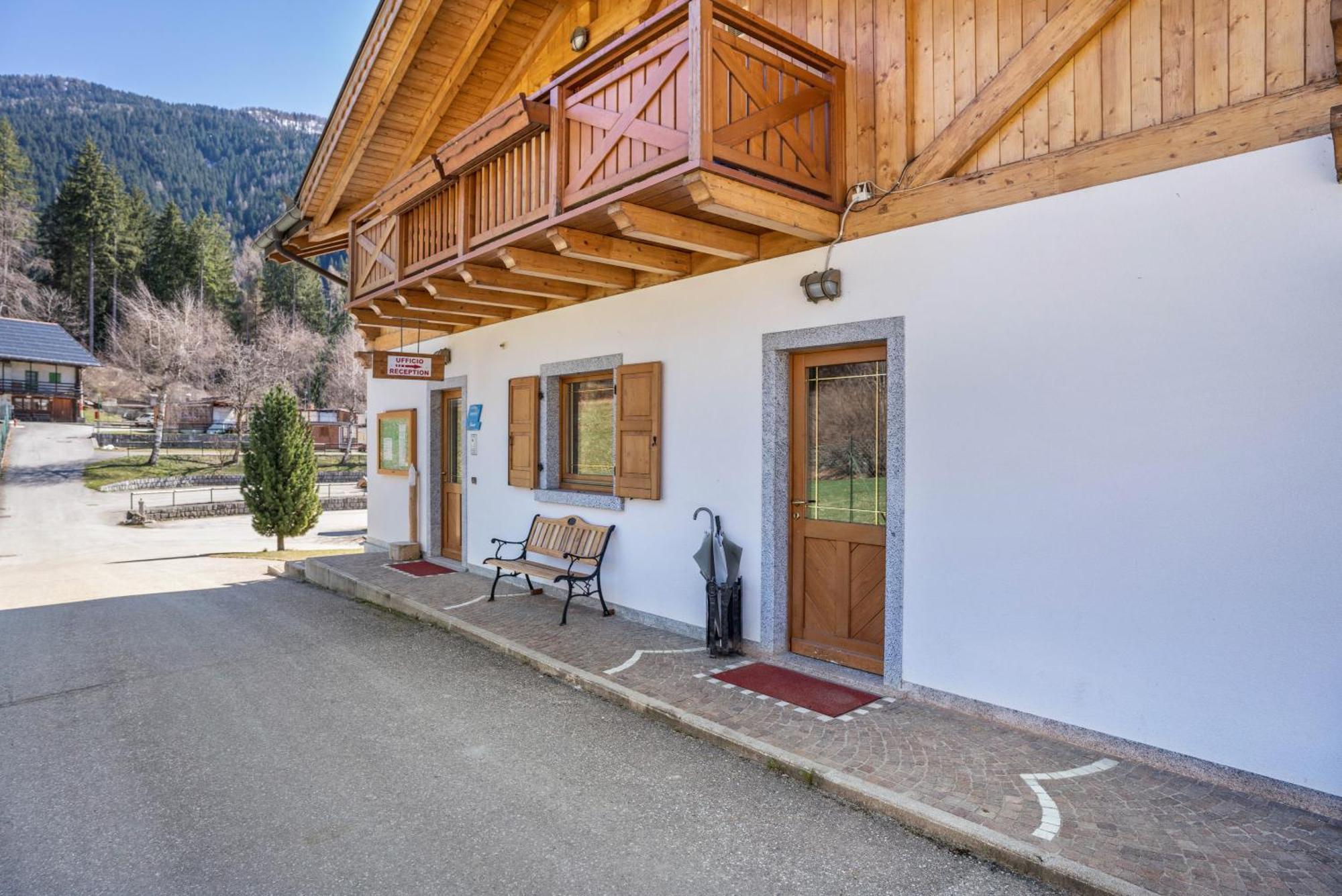 Chalet Camping Fae 1 Madonna di Campiglio Exterior photo